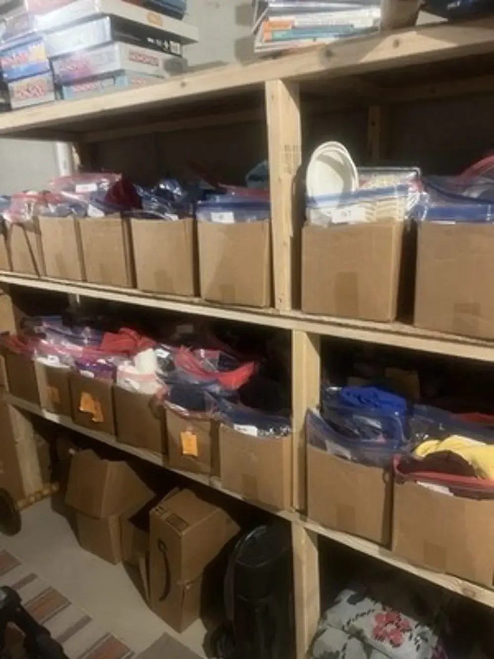 16 Boxes 24x8x8